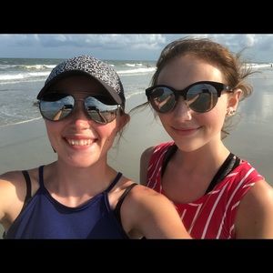 Meet your Posher, Brittany